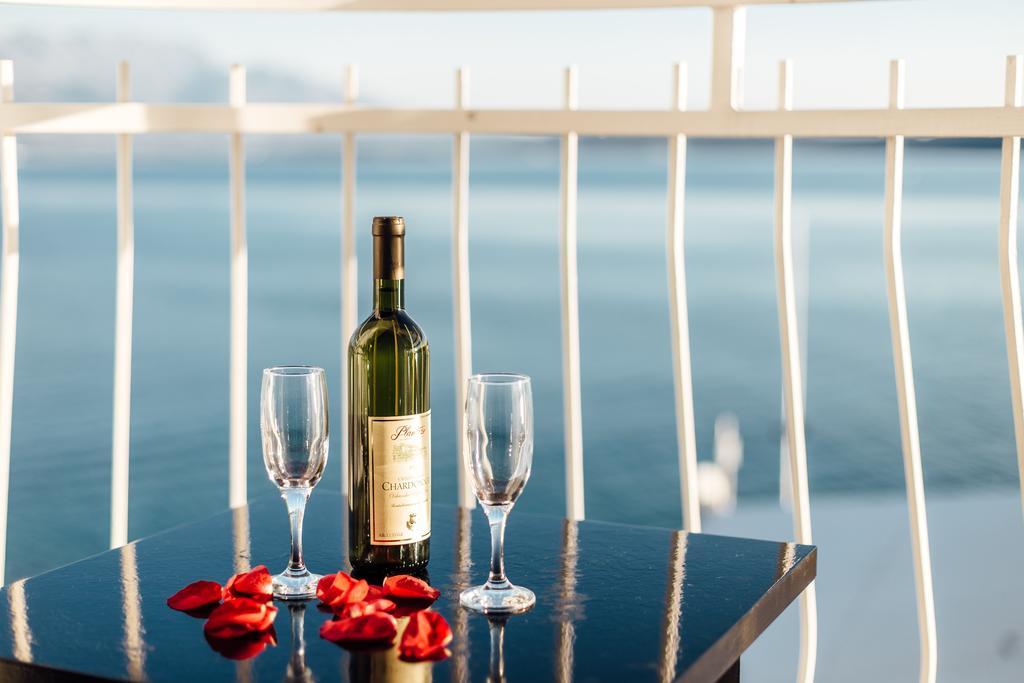 Hotel Azzurro ヘルツェグ・ノヴィ エクステリア 写真